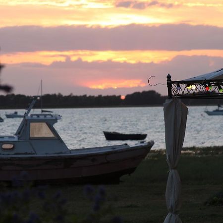 ホテルLa Baie Regnéville-sur-Mer エクステリア 写真