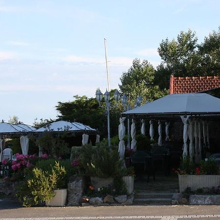 ホテルLa Baie Regnéville-sur-Mer エクステリア 写真