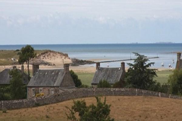 ホテルLa Baie Regnéville-sur-Mer エクステリア 写真