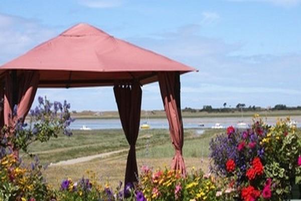 ホテルLa Baie Regnéville-sur-Mer エクステリア 写真